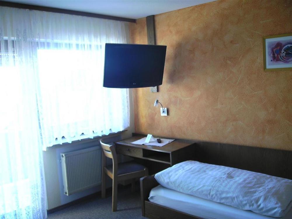 Gasthof Hotel Zum Ross Wertheim Szoba fotó