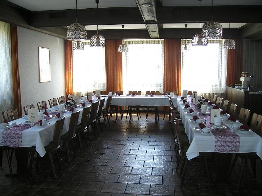 Gasthof Hotel Zum Ross Wertheim Étterem fotó