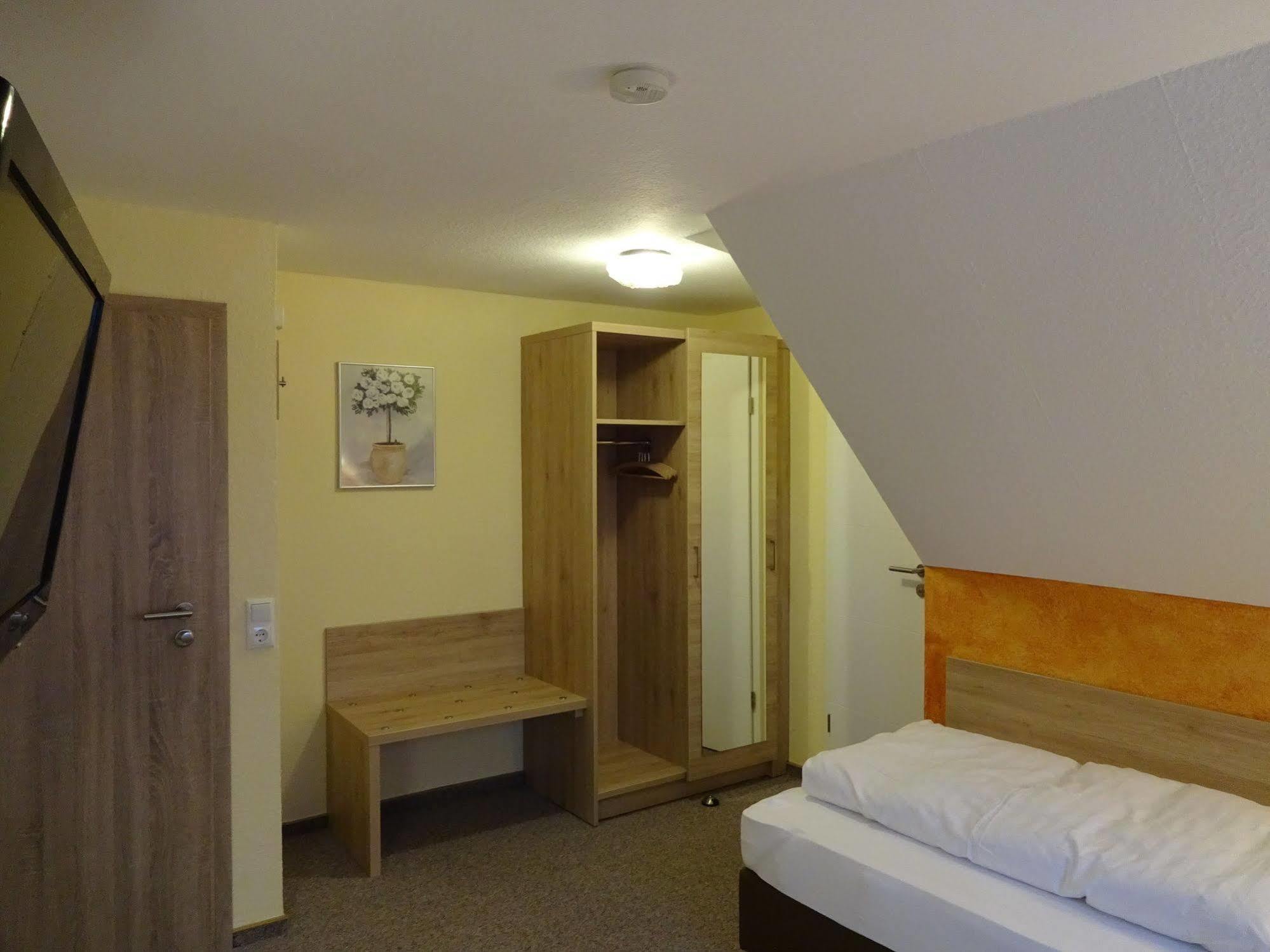 Gasthof Hotel Zum Ross Wertheim Kültér fotó