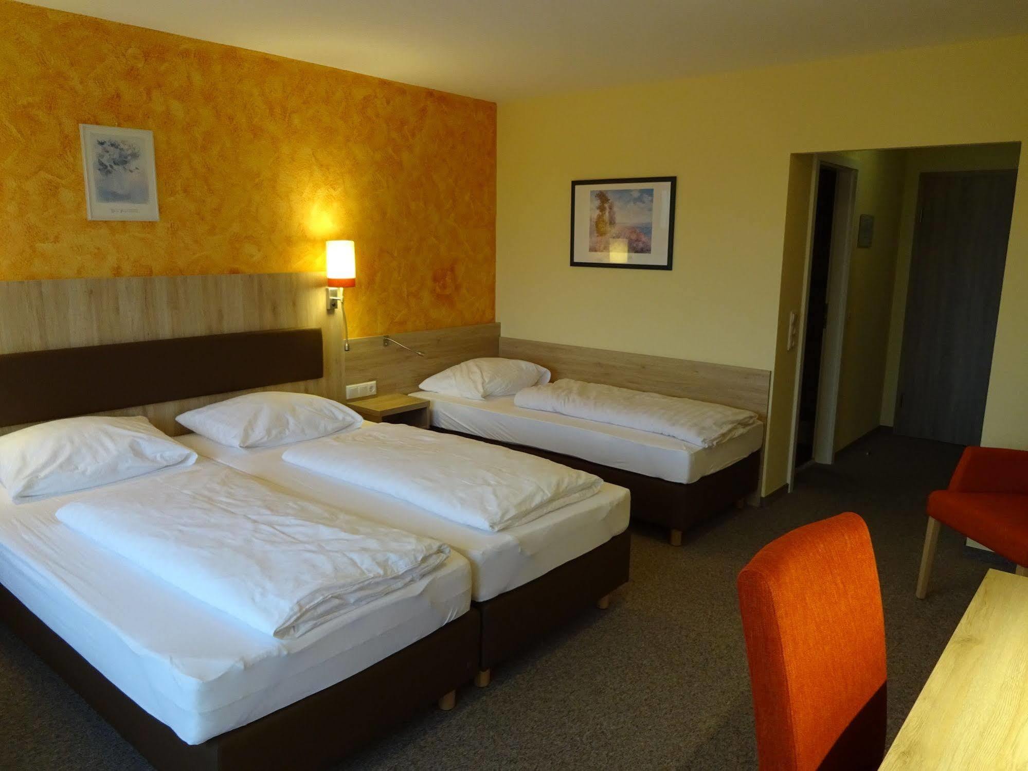 Gasthof Hotel Zum Ross Wertheim Kültér fotó