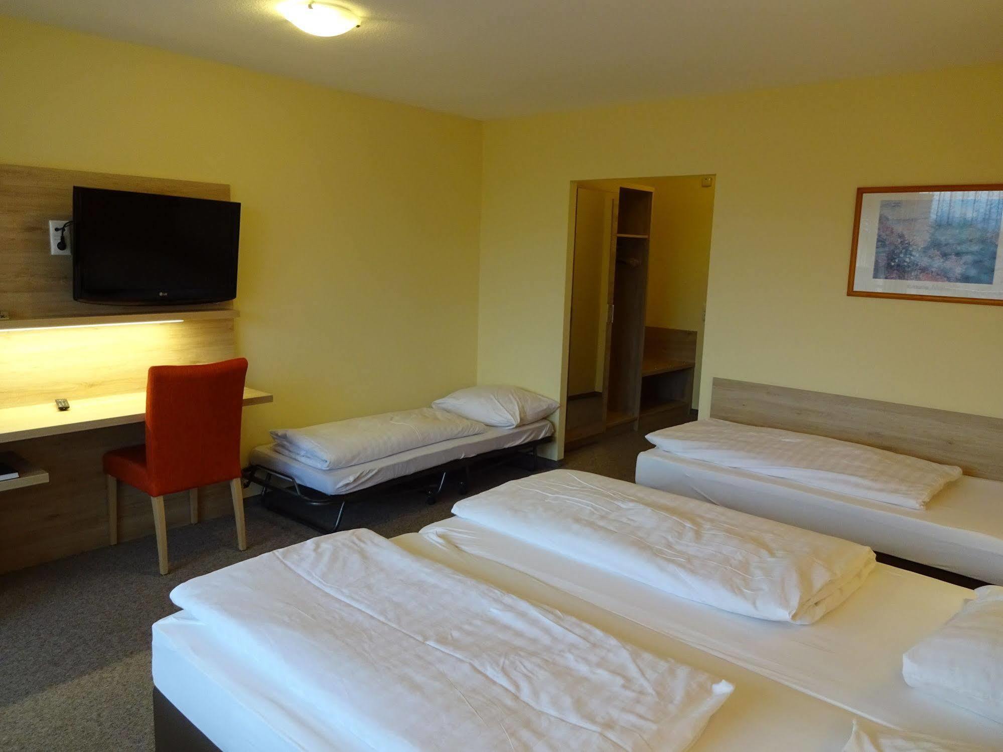 Gasthof Hotel Zum Ross Wertheim Kültér fotó