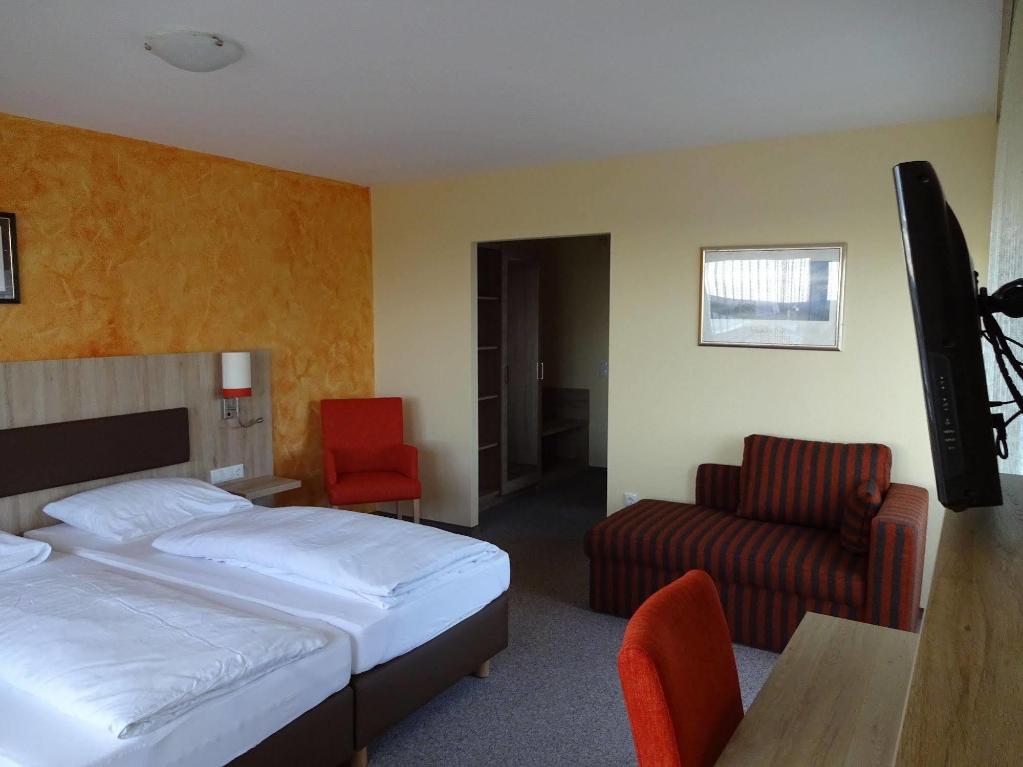 Gasthof Hotel Zum Ross Wertheim Kültér fotó