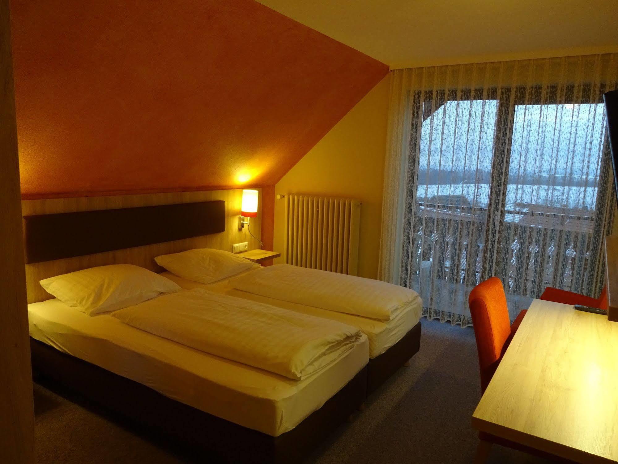 Gasthof Hotel Zum Ross Wertheim Kültér fotó
