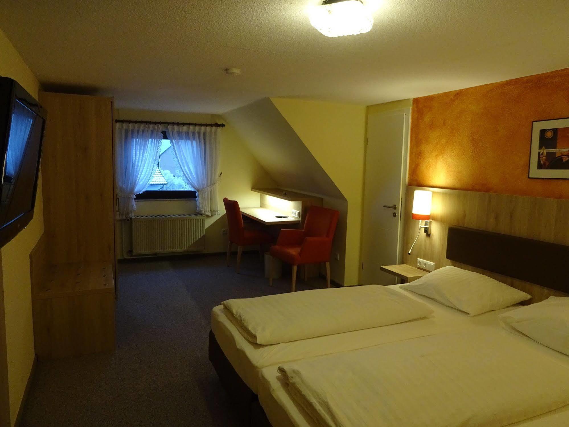 Gasthof Hotel Zum Ross Wertheim Kültér fotó