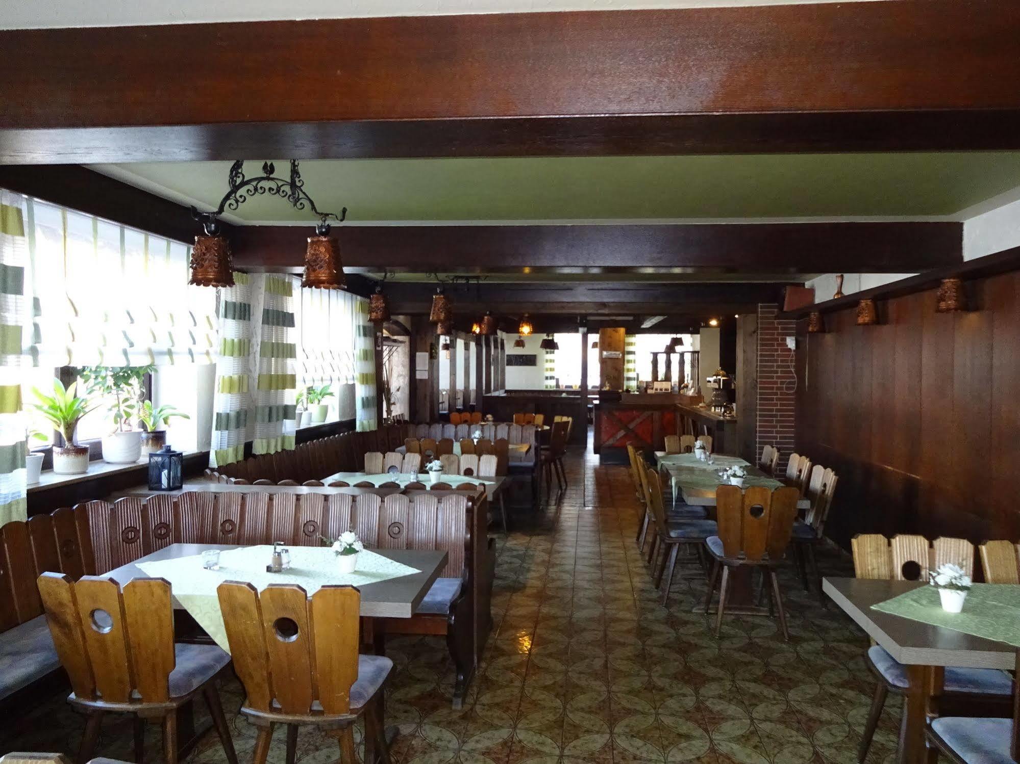 Gasthof Hotel Zum Ross Wertheim Kültér fotó