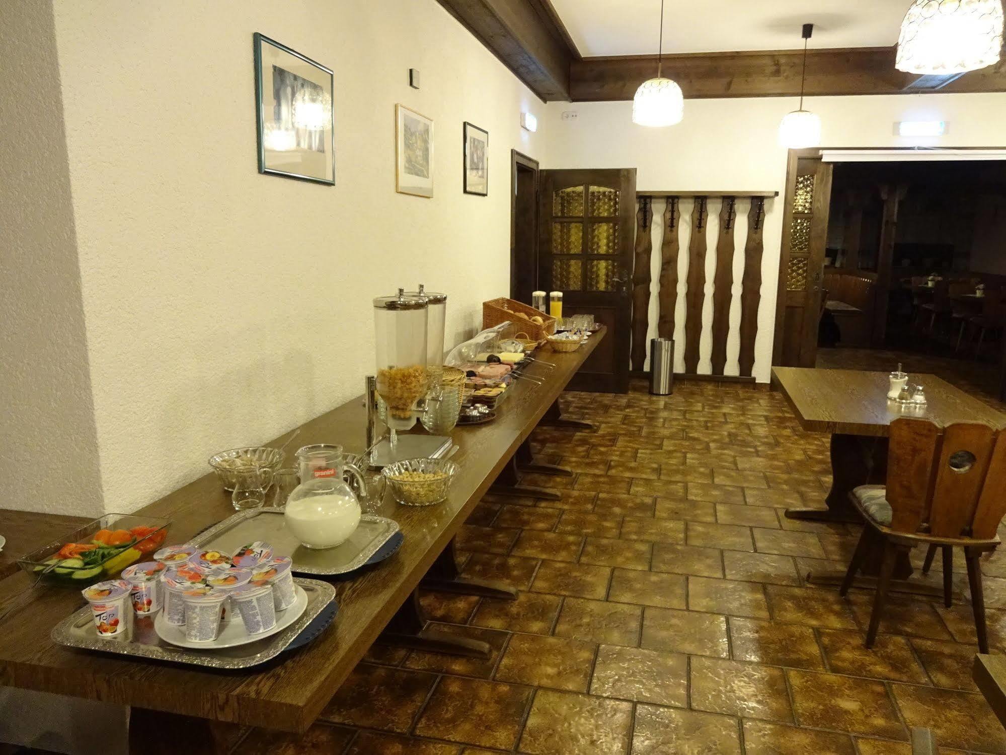 Gasthof Hotel Zum Ross Wertheim Kültér fotó